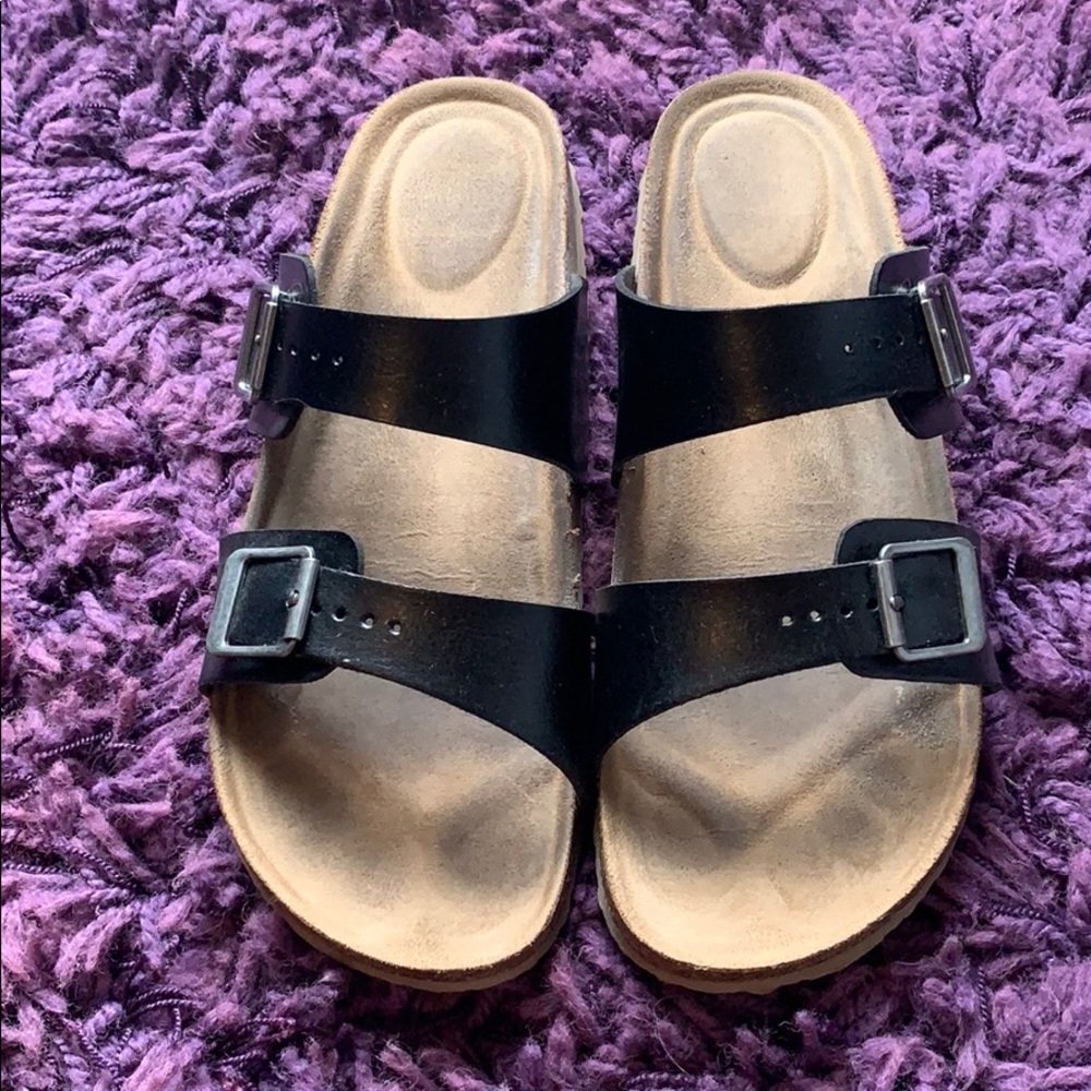 Black sandals